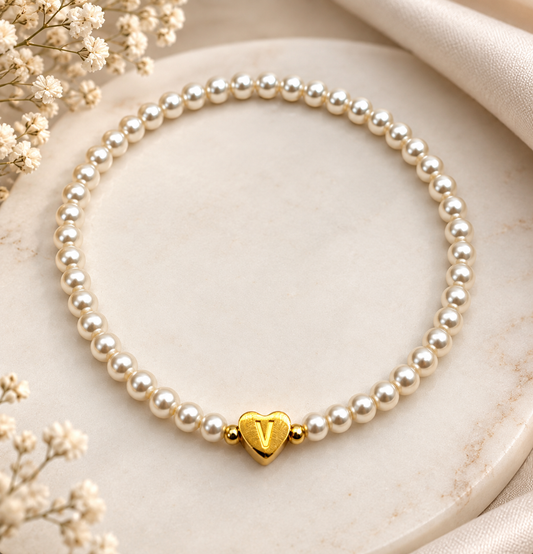 Armkette PRATYAHARA - GRAVIERTES INITIAL PERLENARMBAND