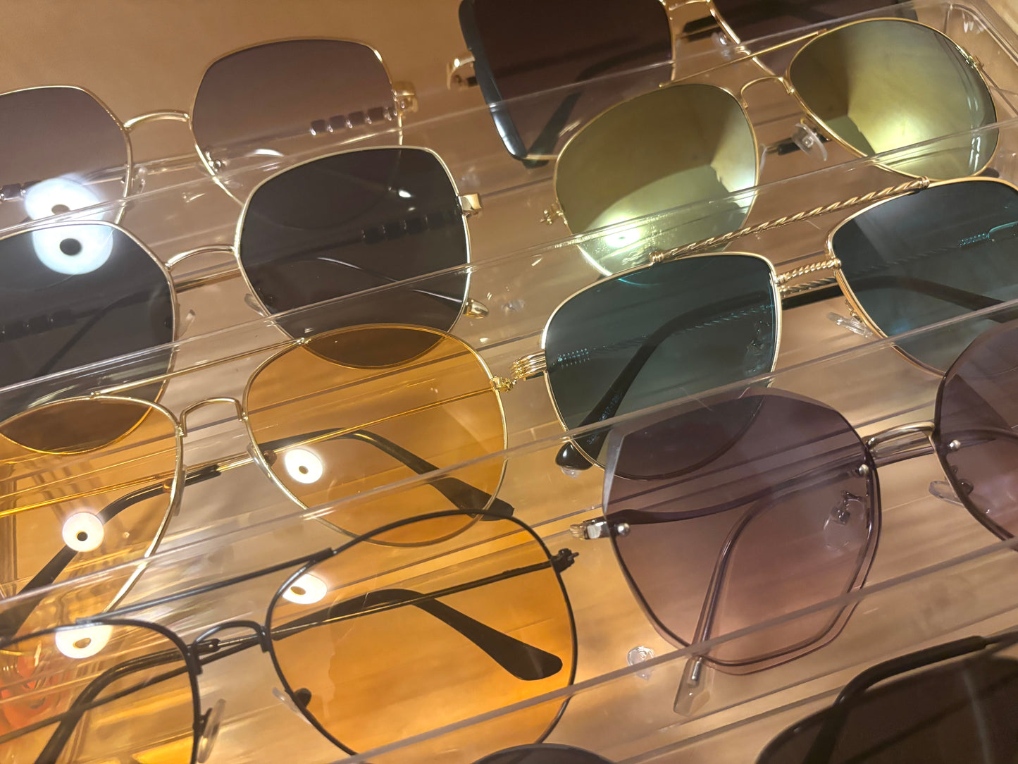 Stylische Sonnenbrillen ***Sonderpreis***